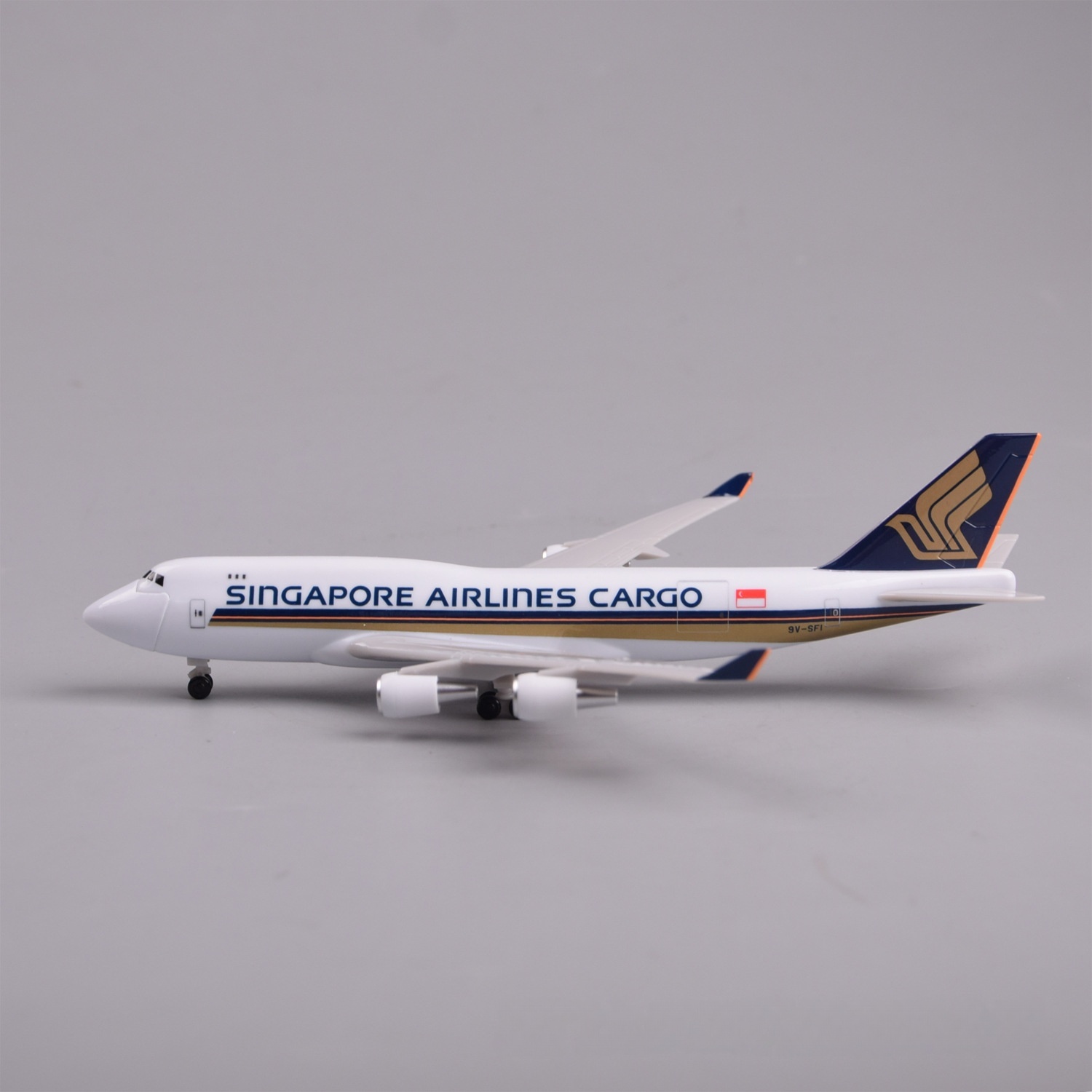20cm ABS Plastic Singapore Car - Model Airplane Plastic recensie en prijs